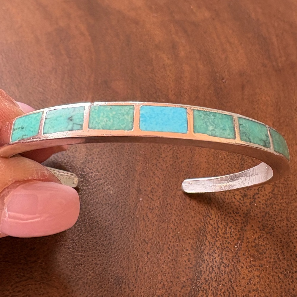 Old Navajo Turquoise Inlay Coin Silver Cuff Bracelet - Green Blue - Picture 10 of 15